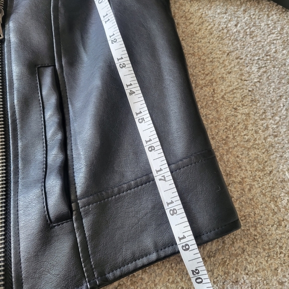 RIVERDALE South Side Serpents Faux Leather Jacket sz L - Like New - Picture 7 of 7